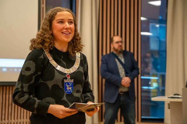 Deputy mayor Sigrid Bjørnhaug Hammer addressing the opening ceremony.